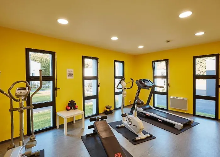 Village By Logis Lodge *