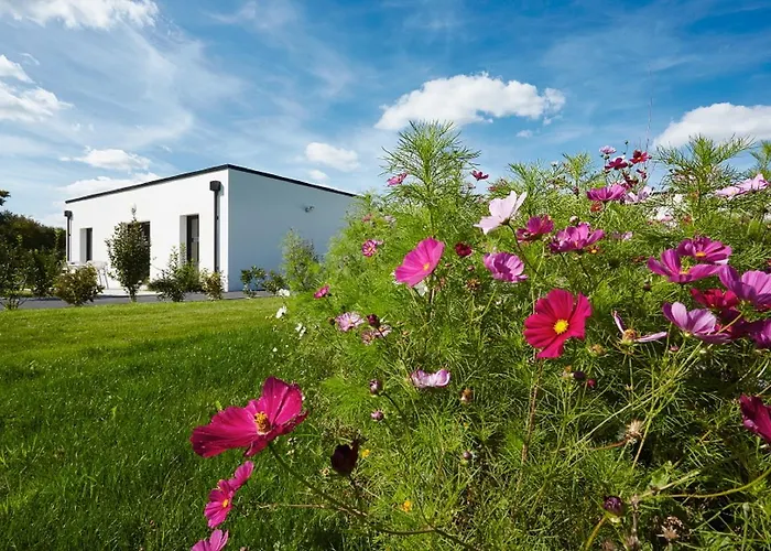 Village By Logis Lodge *