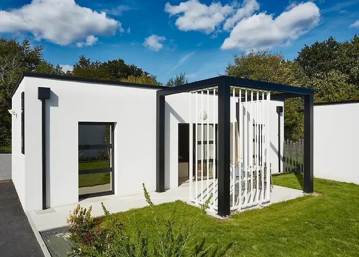 Village By Logis Lodge *